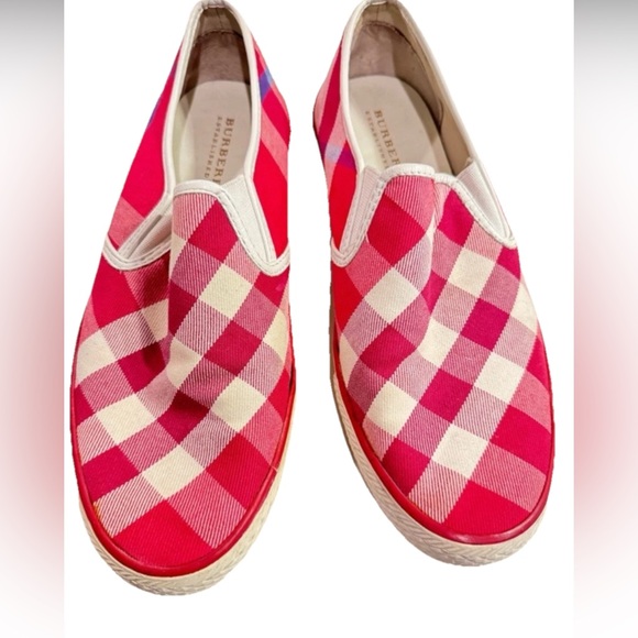 Burberry Shoes - Burberry Nova Check Women’s Sneakers Plaid Slip on Shoes Size EU 41 Sz 9.5